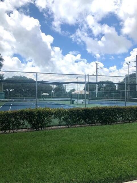 VILLAGE OF SANDALWOOD LAK - Residential Lease