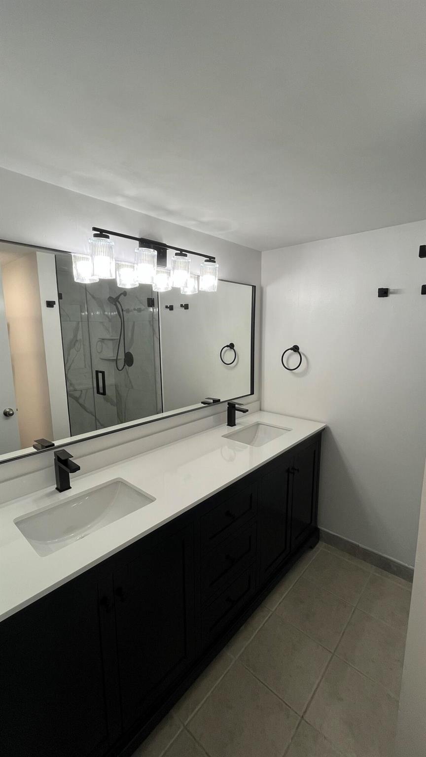 VILLAGE OF SANDALWOOD LAK - Residential Lease