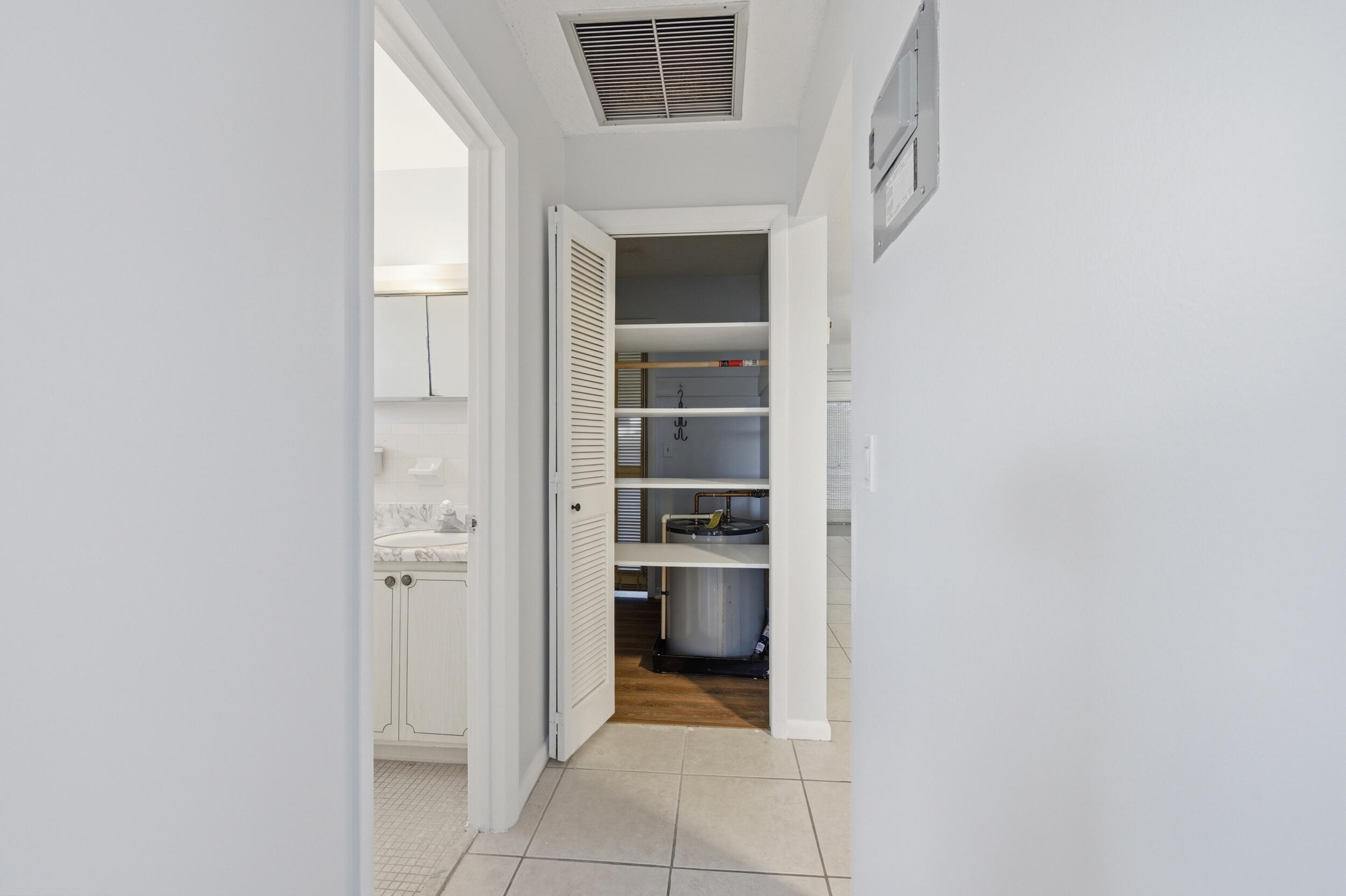 FOUR PALMS CONDO - Residential Lease