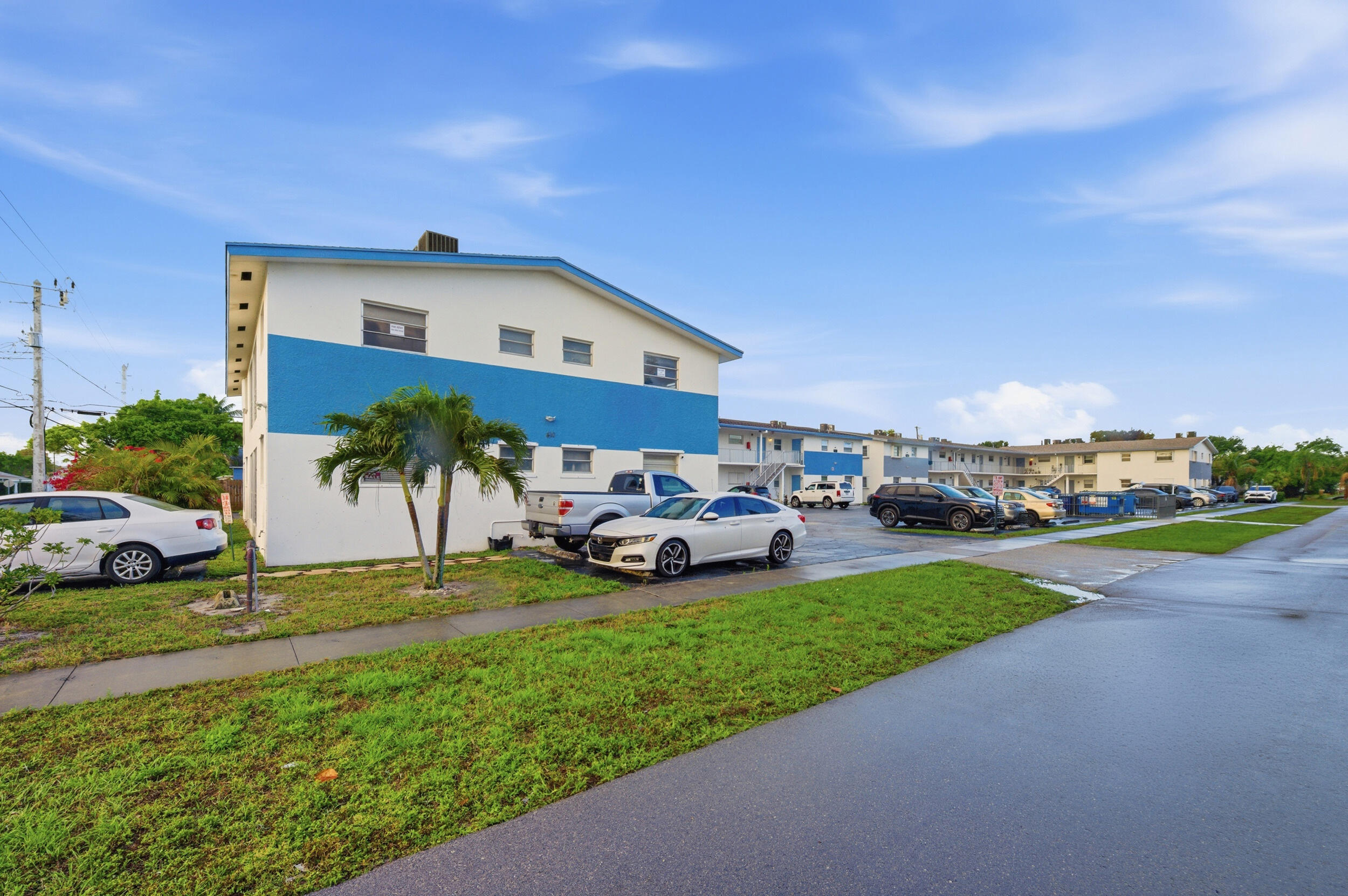 FOUR PALMS CONDO - Residential Lease