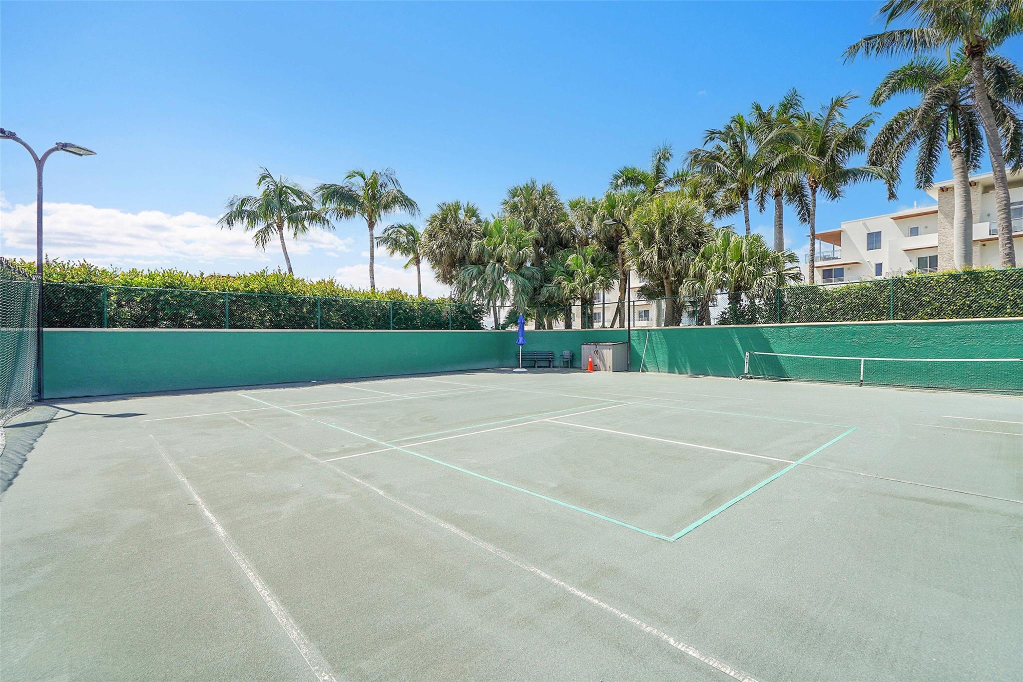 Renaissance On The Ocean - Residential Lease