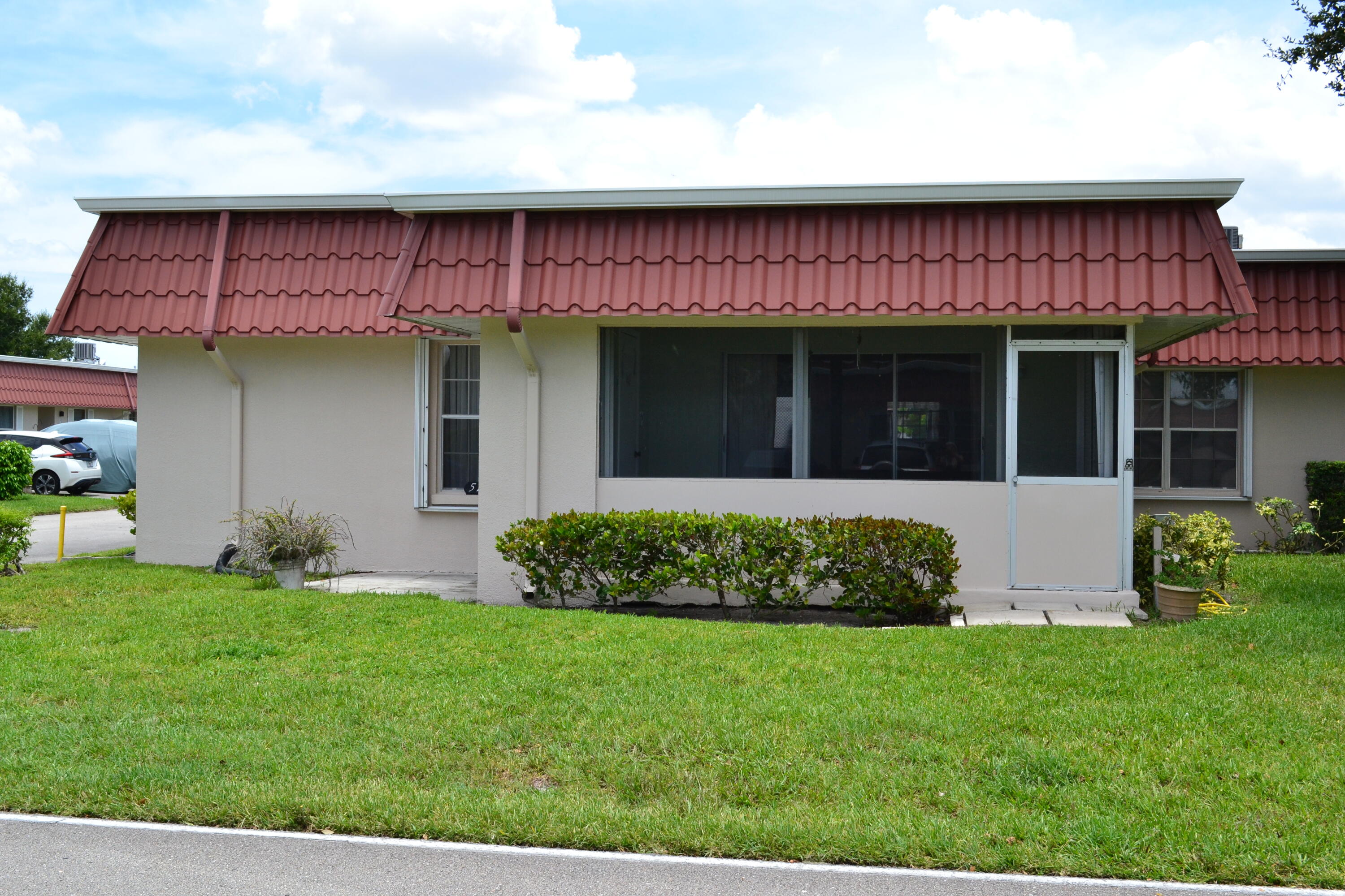 570 Laconia Circle