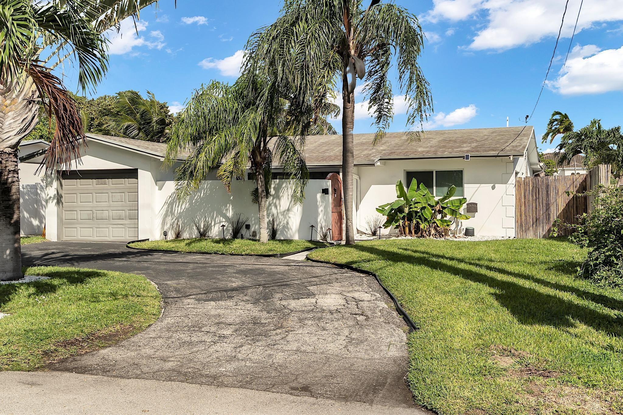 Pompano Isles 27-15 B - Residential Lease