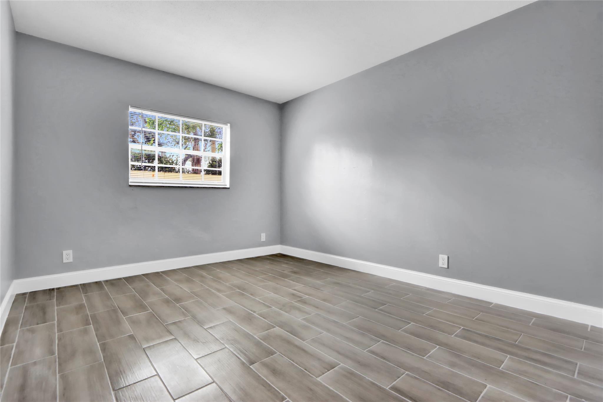 Boca Cerro Condo - Residential Lease