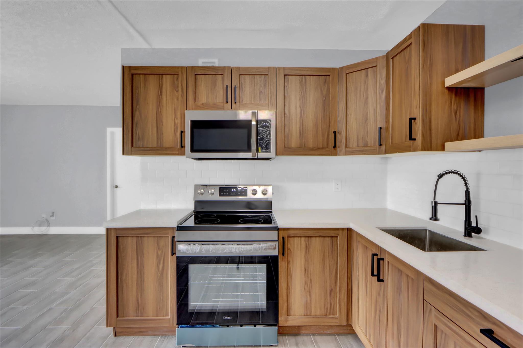 Boca Cerro Condo - Residential Lease