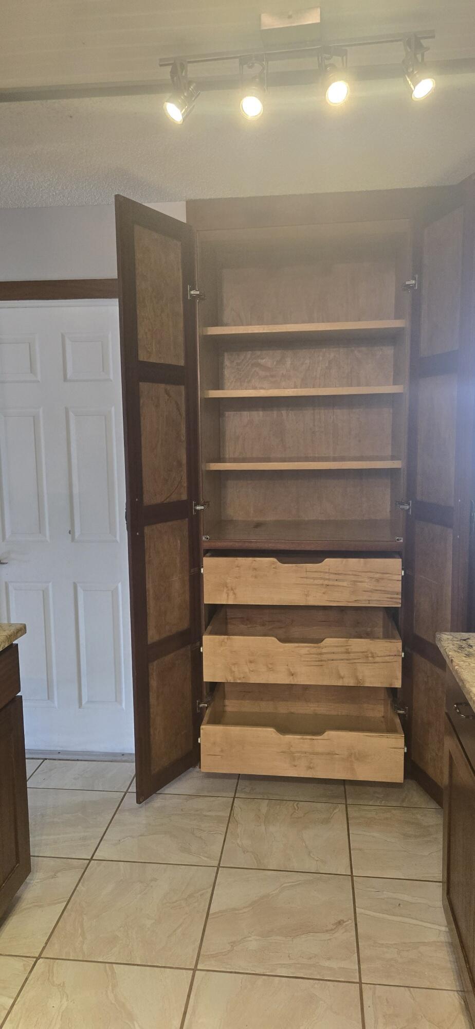 PALM BEACH LEISUREVILLE SEC 9 - Residential Lease