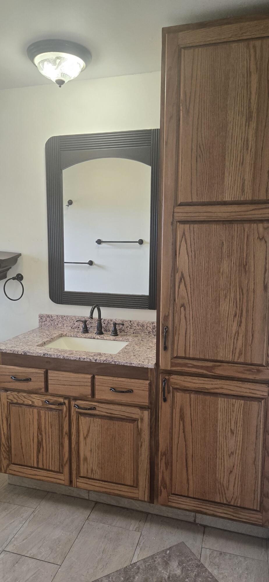 PALM BEACH LEISUREVILLE SEC 9 - Residential Lease