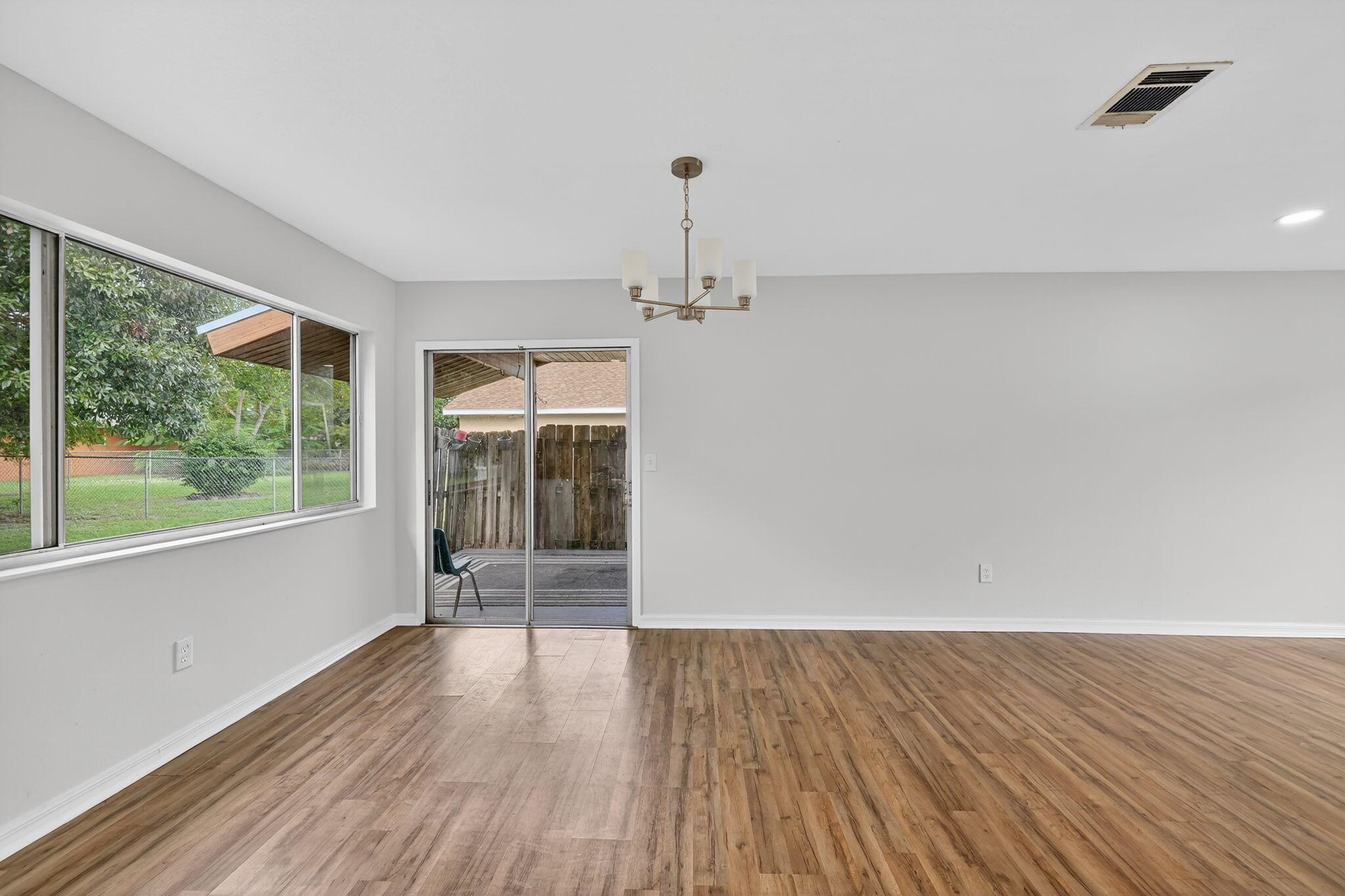 PORT ST LUCIE SECTION 18 - Residential Lease