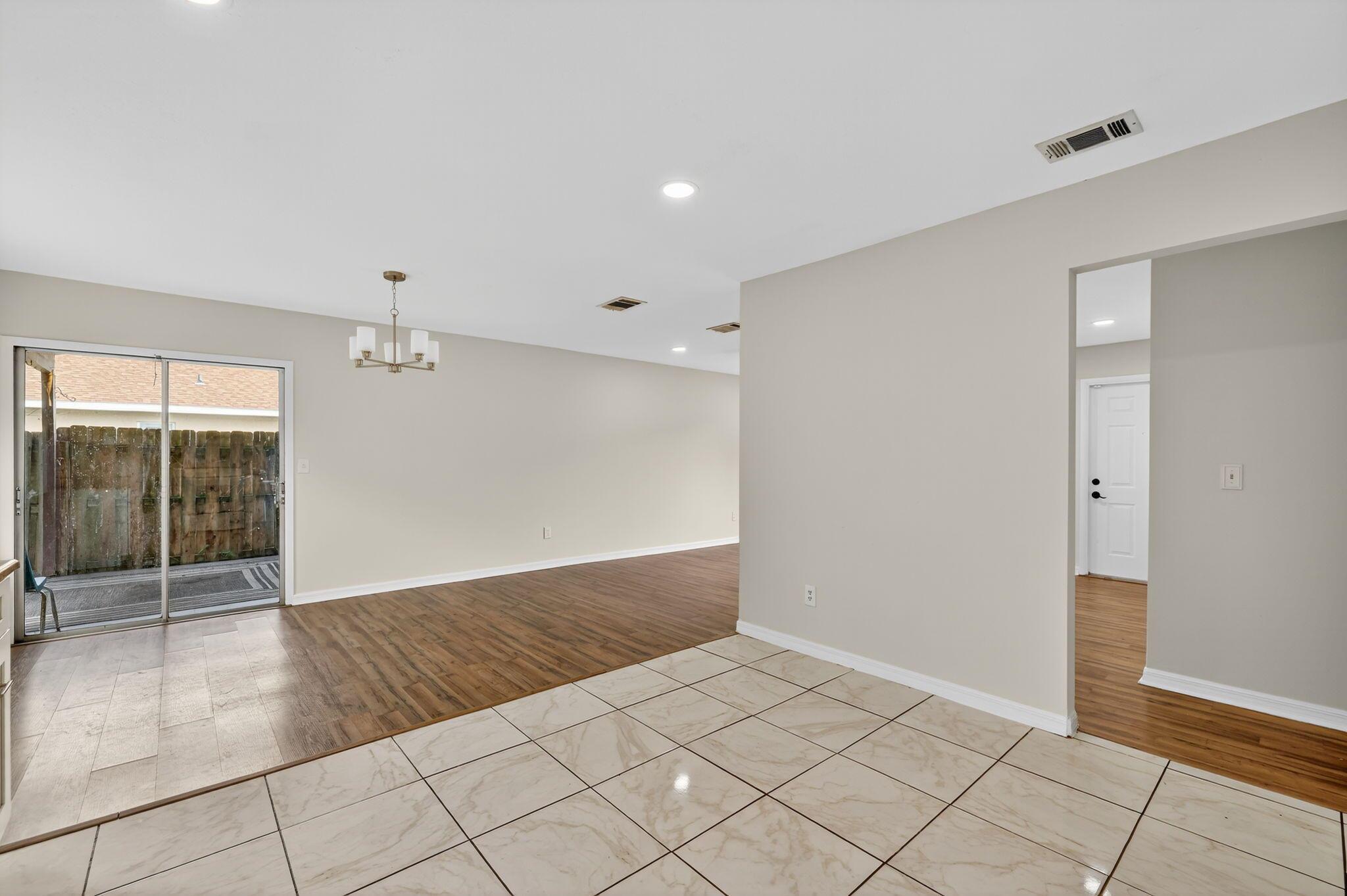 PORT ST LUCIE SECTION 18 - Residential Lease