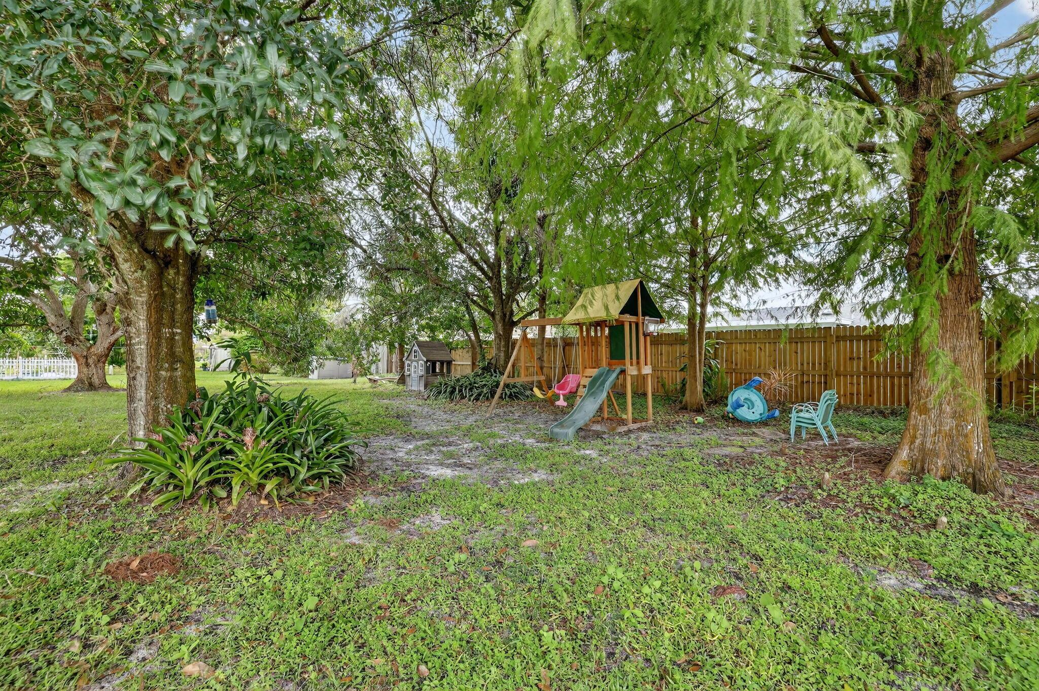 PORT ST LUCIE SECTION 18 - Residential Lease