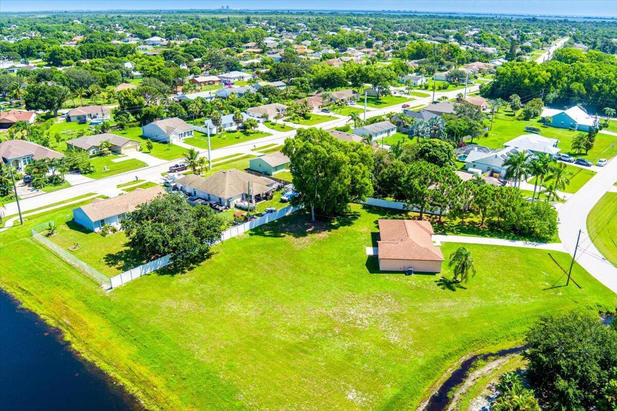 PORT ST LUCIE SECTION 40 - Residential Lease