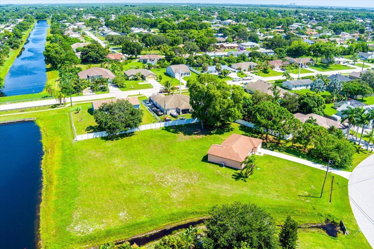 PORT ST LUCIE SECTION 40 - Residential Lease