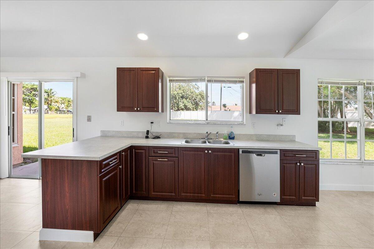 PORT ST LUCIE SECTION 40 - Residential Lease