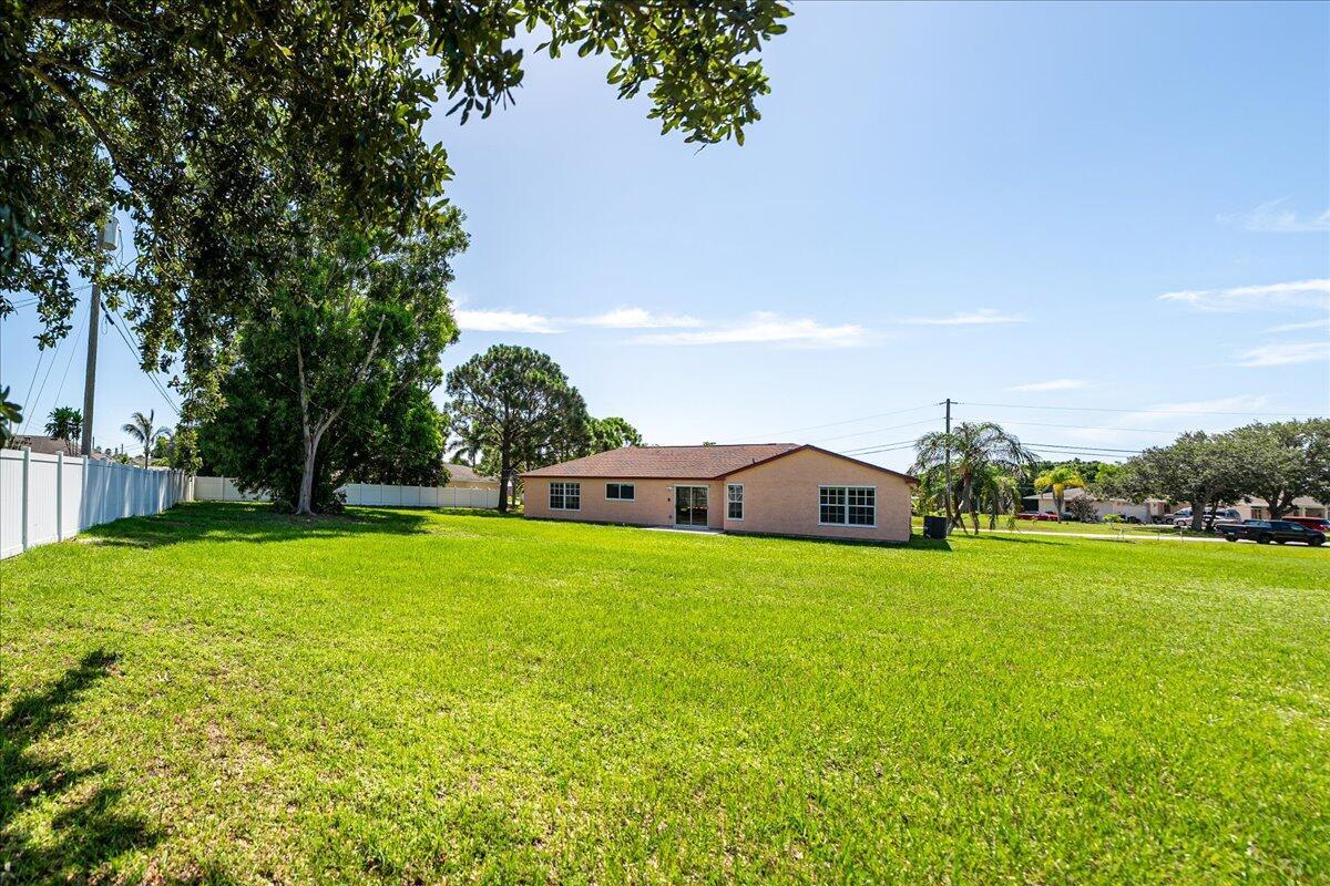 PORT ST LUCIE SECTION 40 - Residential Lease