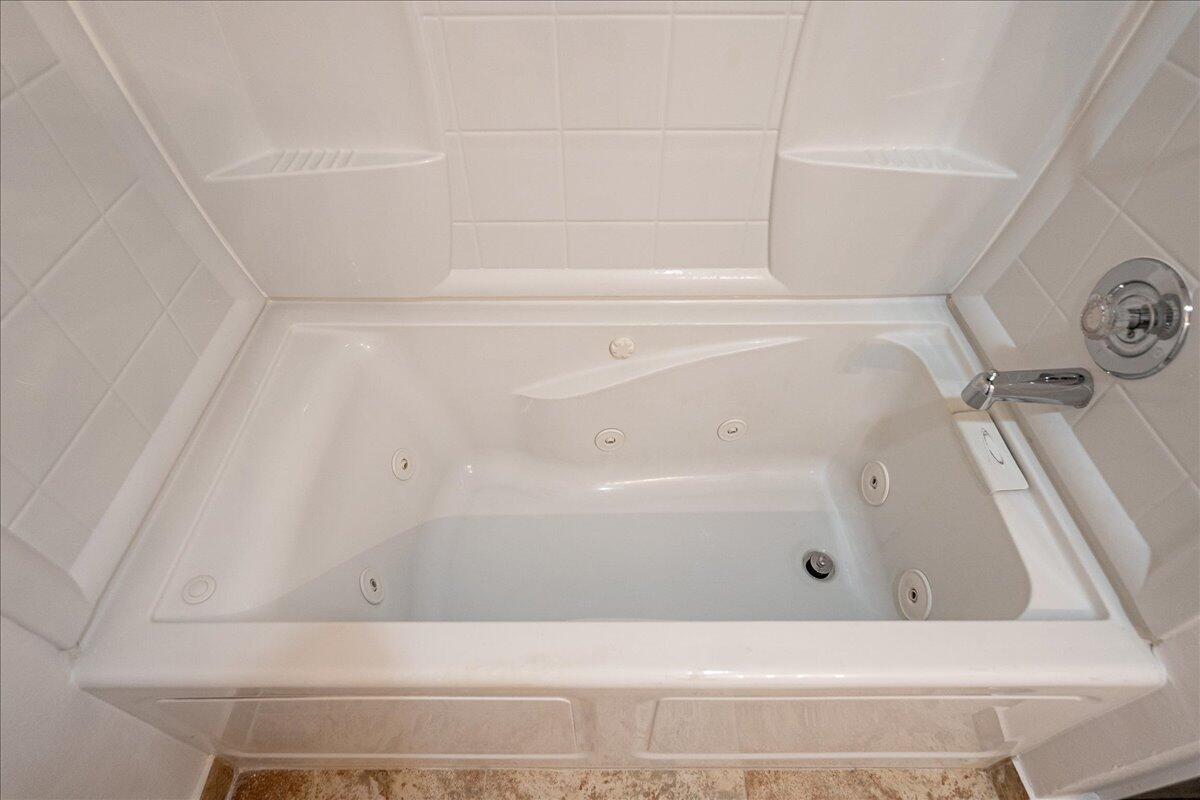 PORT ST LUCIE SECTION 40 - Residential Lease