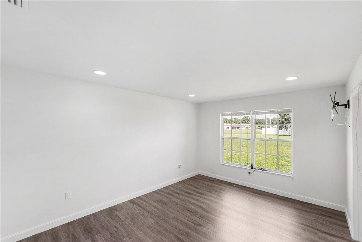 PORT ST LUCIE SECTION 40 - Residential Lease