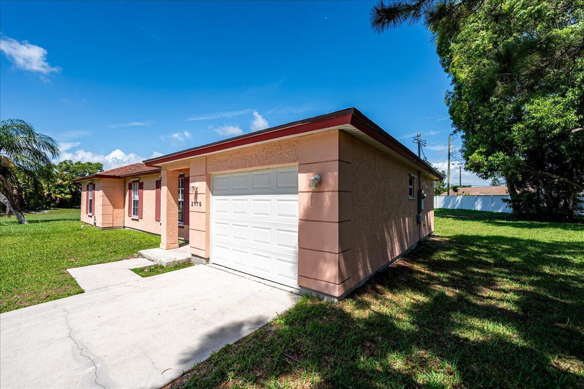 PORT ST LUCIE SECTION 40 - Residential Lease