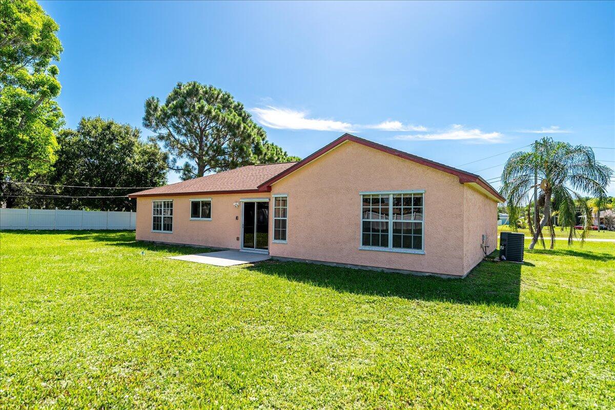 PORT ST LUCIE SECTION 40 - Residential Lease