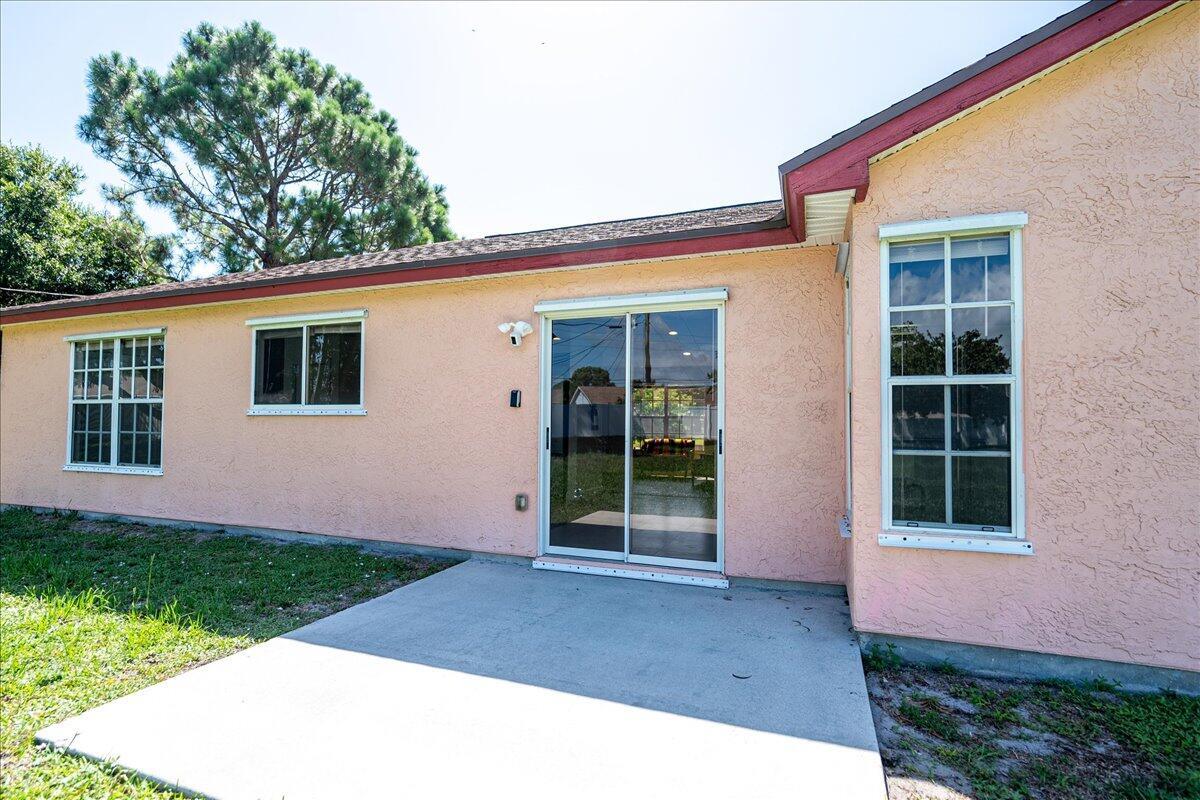 PORT ST LUCIE SECTION 40 - Residential Lease