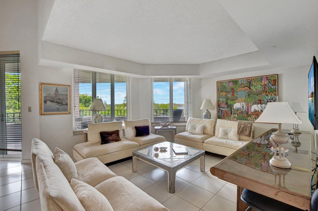 Photo of 100 SE 5th Avenue #504, Boca Raton, FL 33432 (MLS # B26063376)