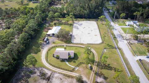 A home in Loxahatchee