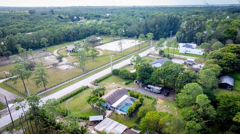 A home in Loxahatchee