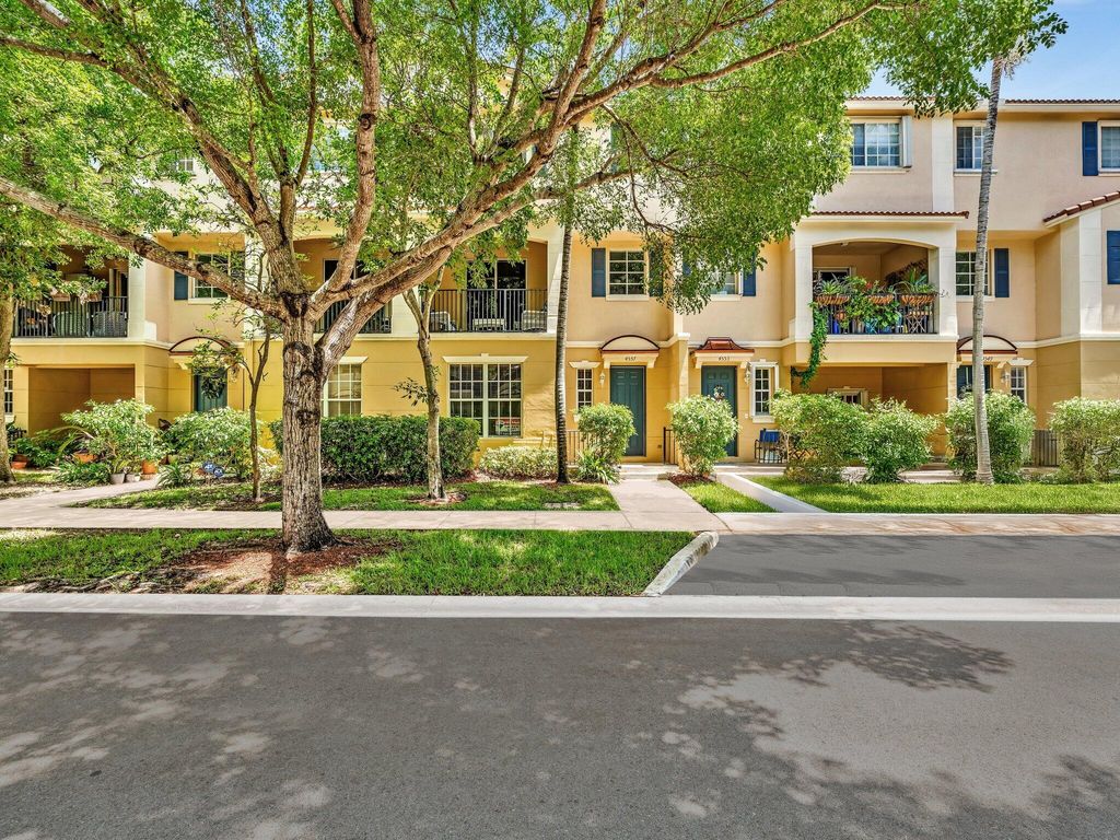 Photo of 4557 Danson Way, Delray Beach, FL 33445 (MLS # R11098698)