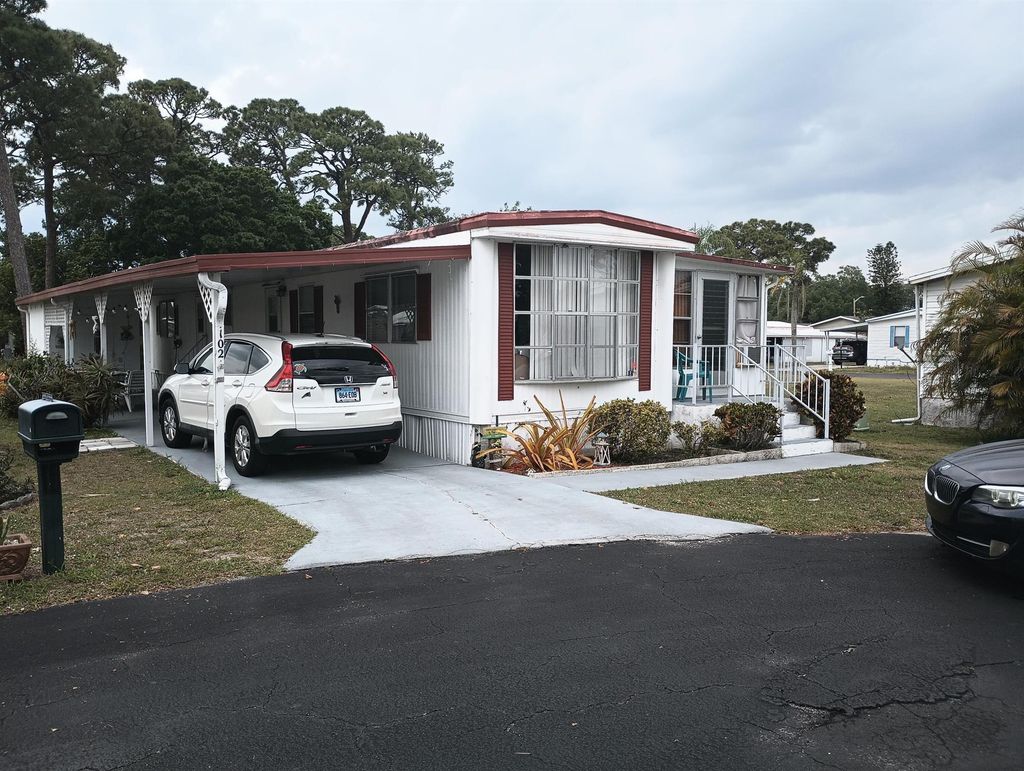 Photo of 102 Oneida Circle, Fort Pierce, FL 34946 (MLS # R11076246)