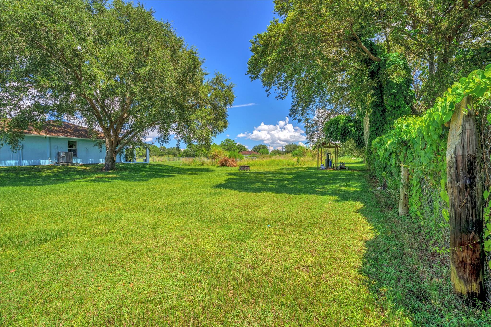 MONTURA RANCHES - Residential