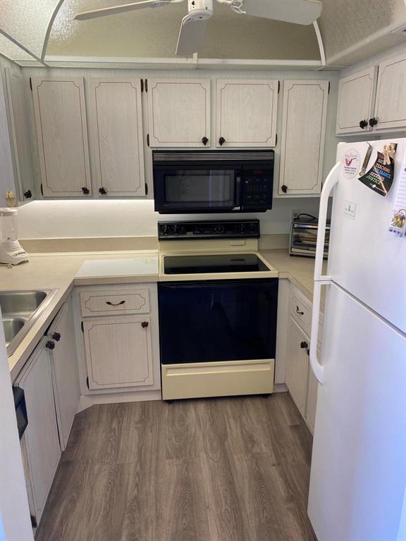 VISTA PINES CONDO - Residential Lease