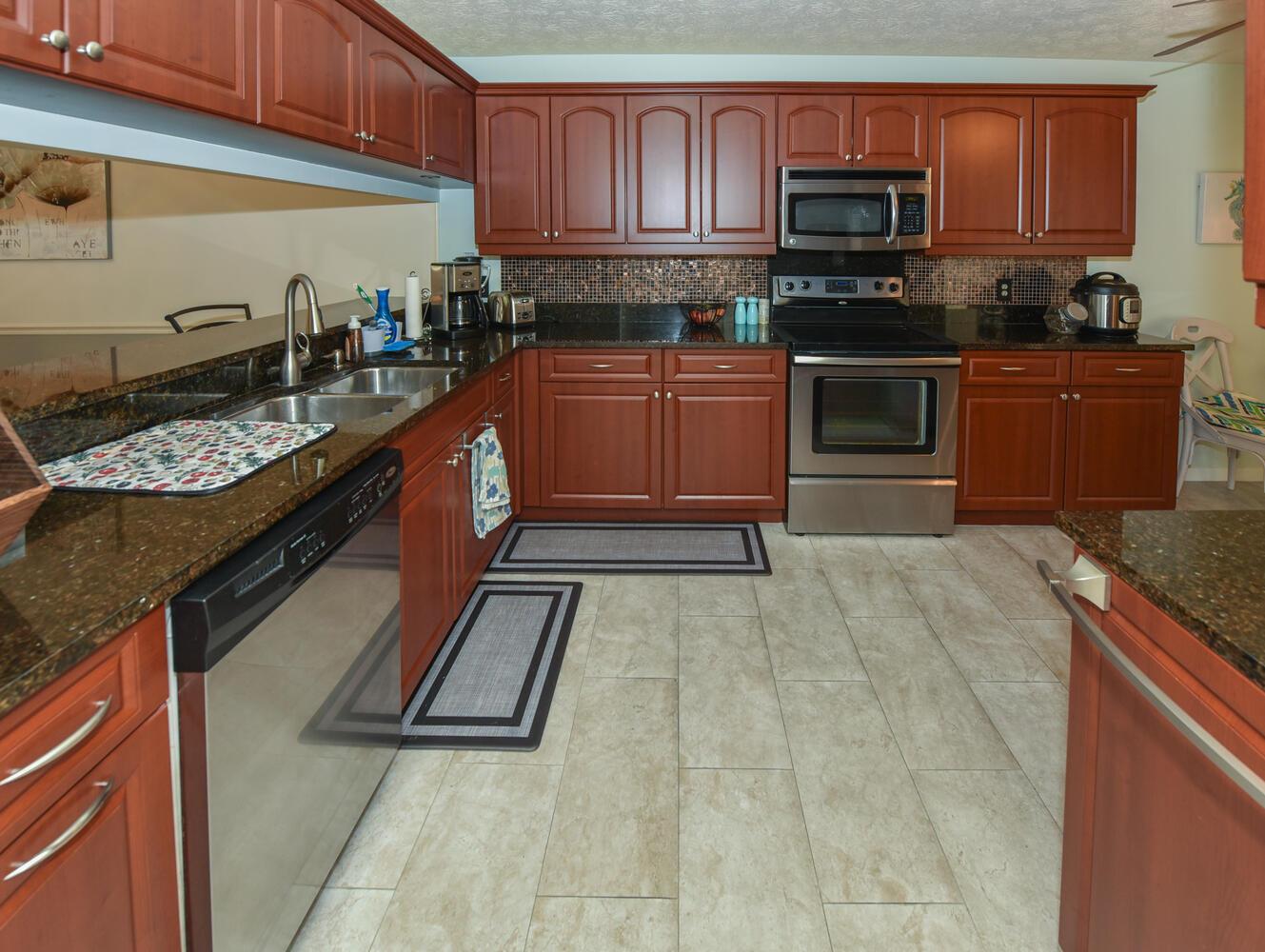 EAGLEWOOD - Residential