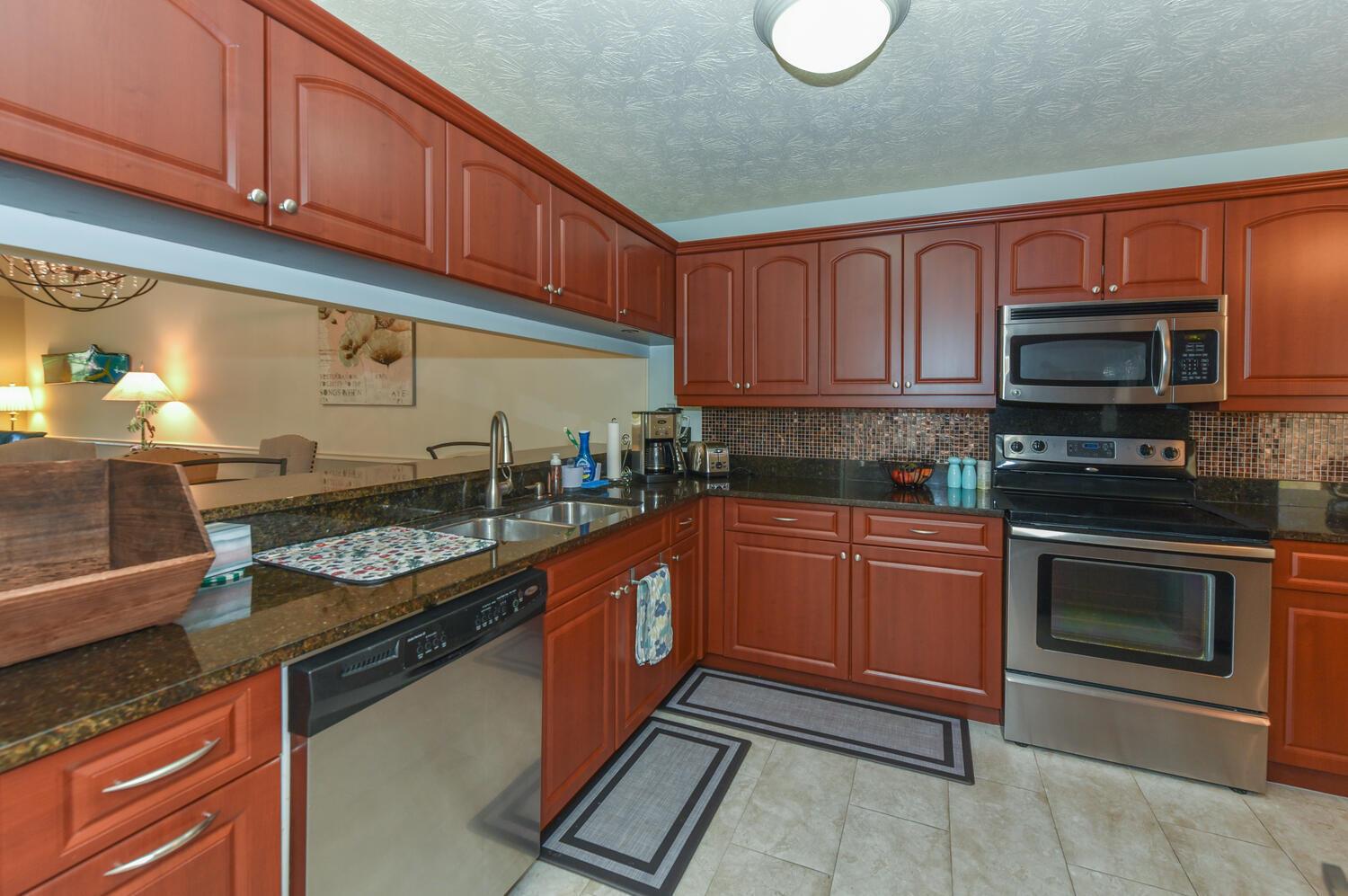 EAGLEWOOD - Residential