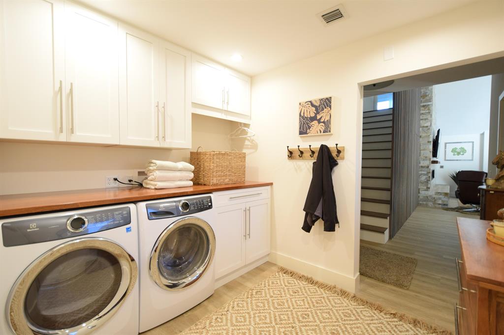 JUPITER ISLAND - Residential