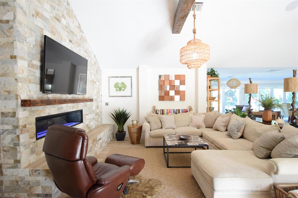 JUPITER ISLAND - Residential