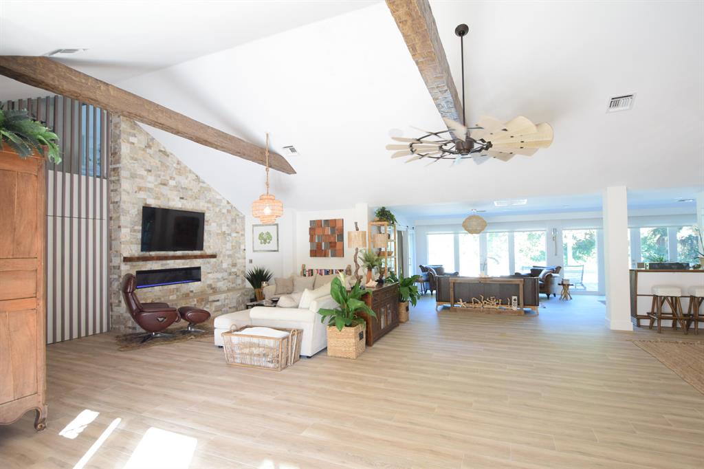 JUPITER ISLAND - Residential