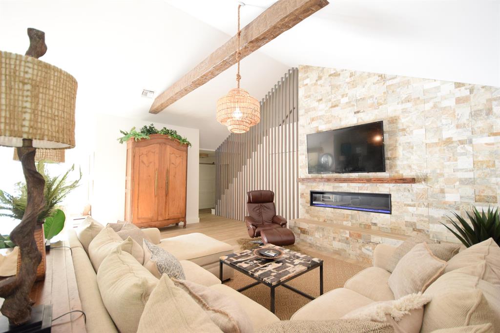 JUPITER ISLAND - Residential