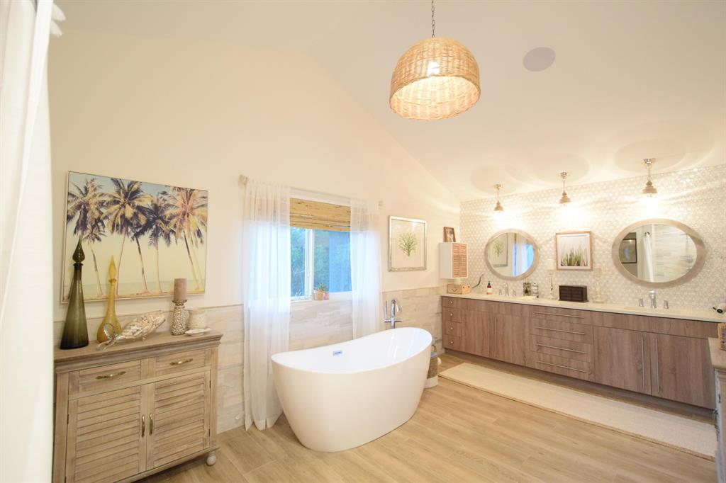 JUPITER ISLAND - Residential