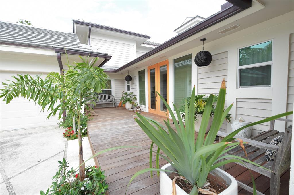 JUPITER ISLAND - Residential