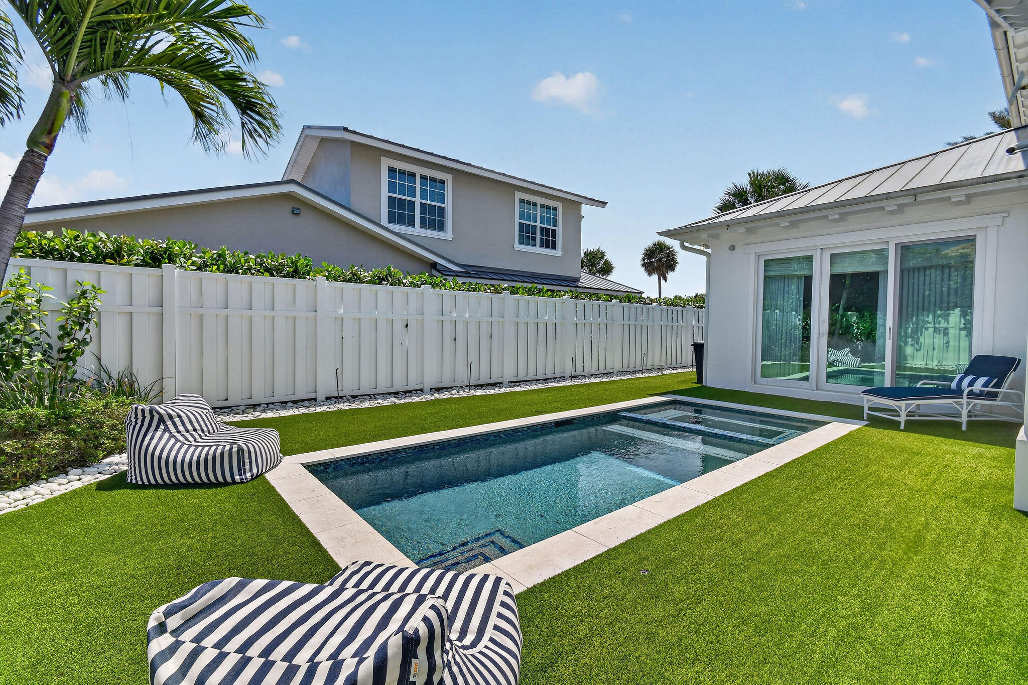 JUPITER INLET BEACH COLONY - Residential