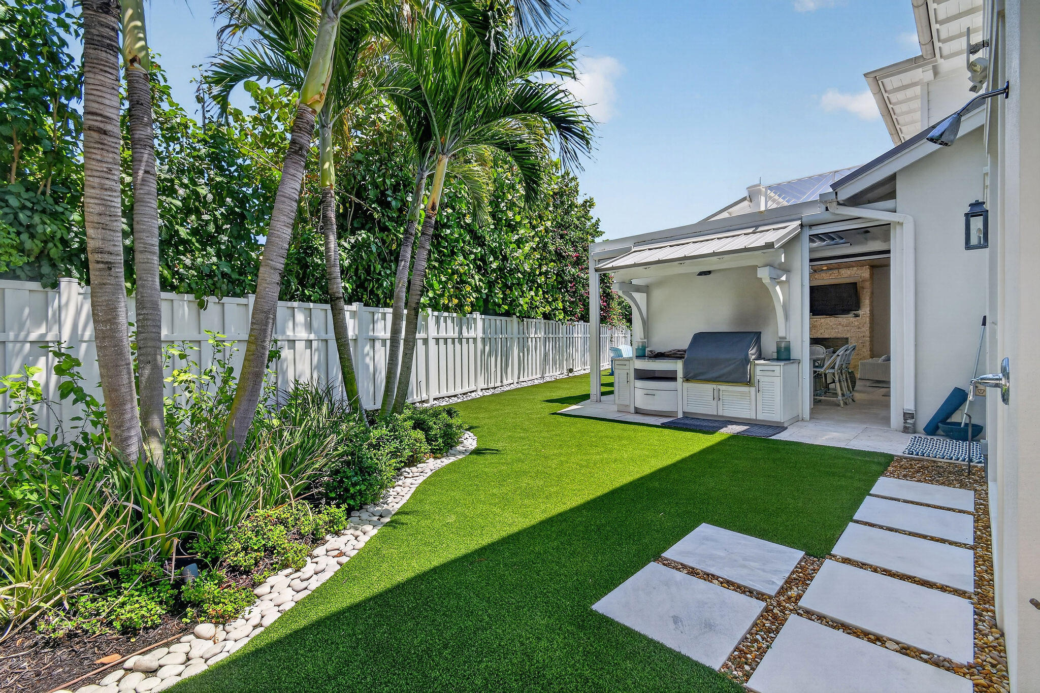 JUPITER INLET BEACH COLONY - Residential