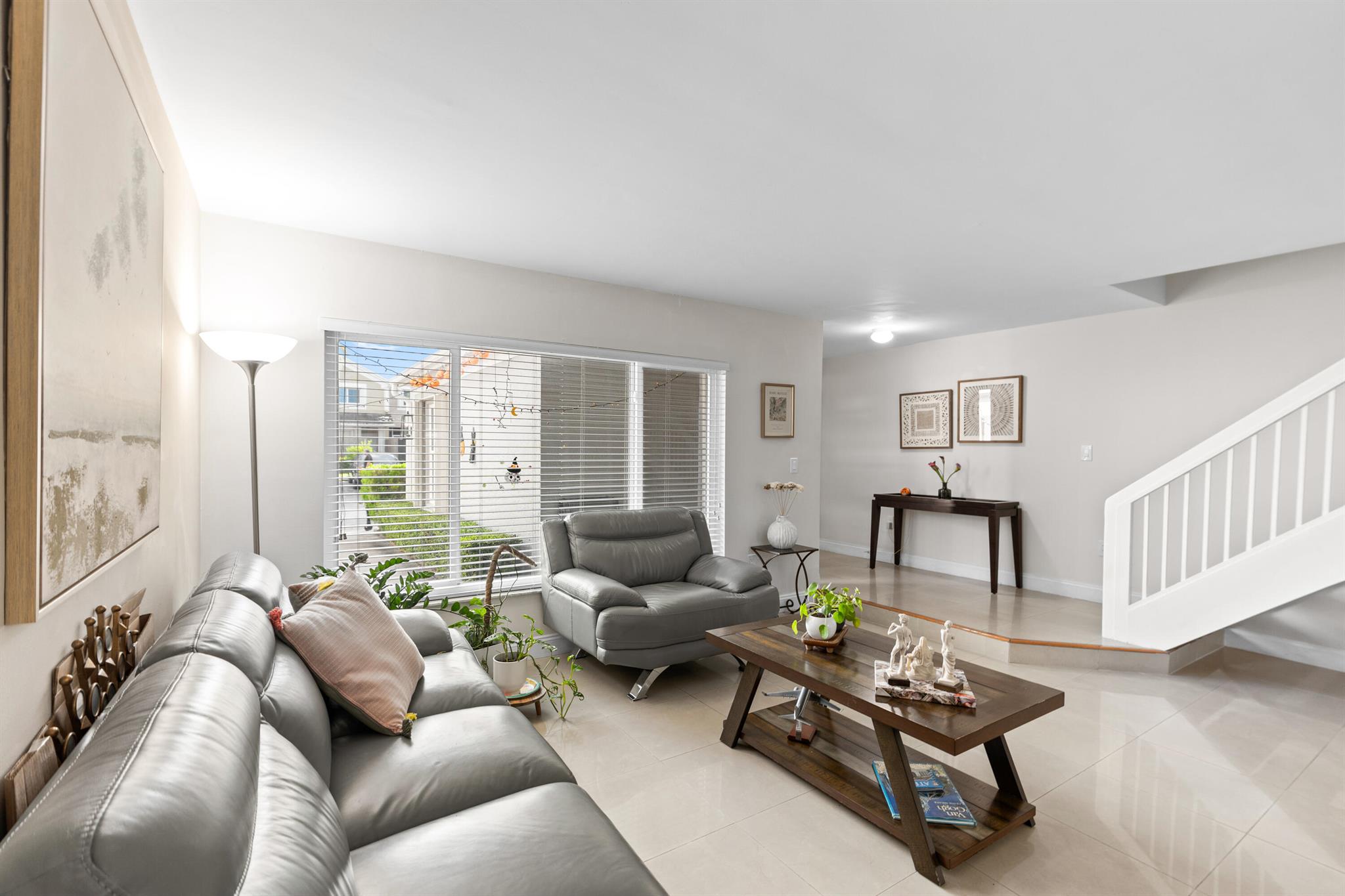 FLAMINGO VILLAS - Residential Lease