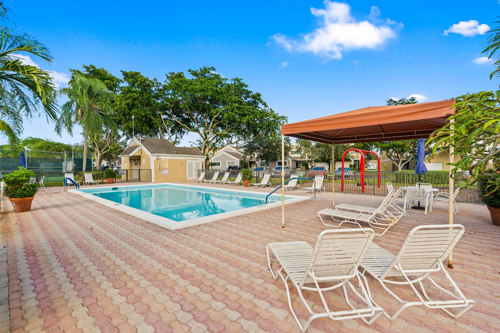 FLAMINGO VILLAS - Residential Lease