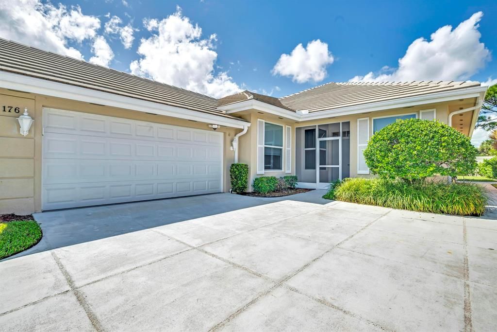 Photo of 176 NW Bentley Circle, Port Saint Lucie, FL 34986 (MLS # R10839113)