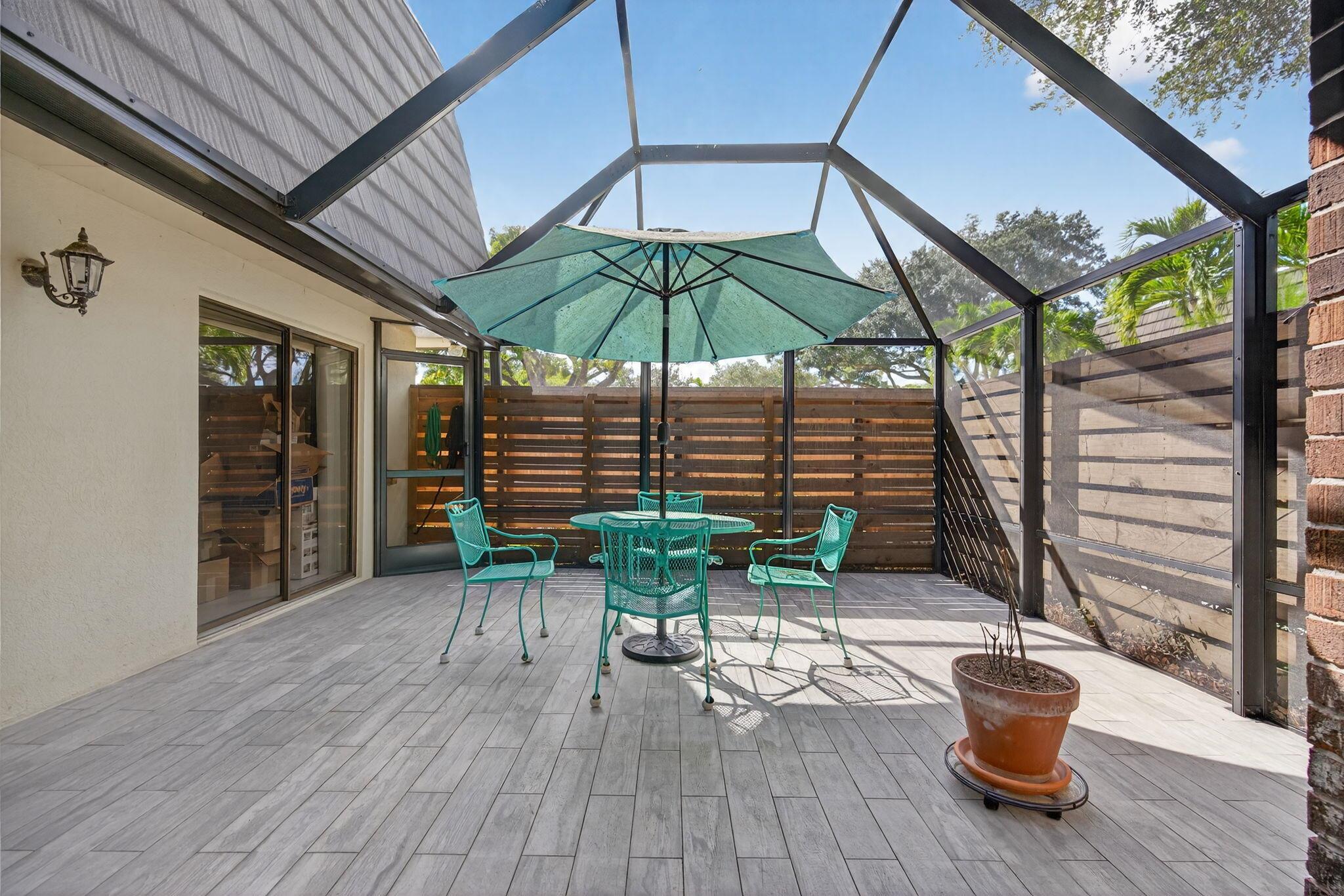 GLENWOOD TWNHS - Residential