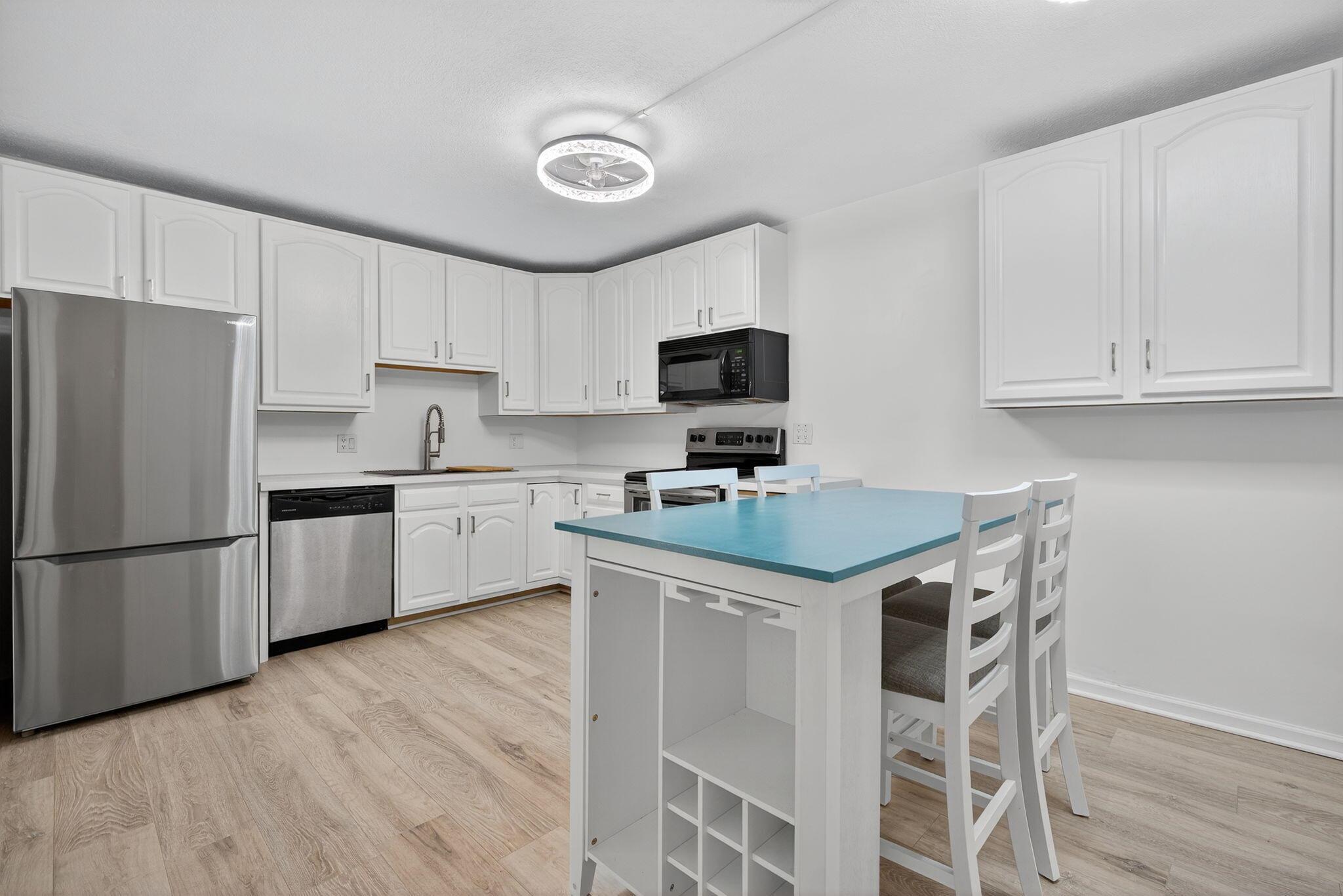 GLENWOOD TWNHS - Residential