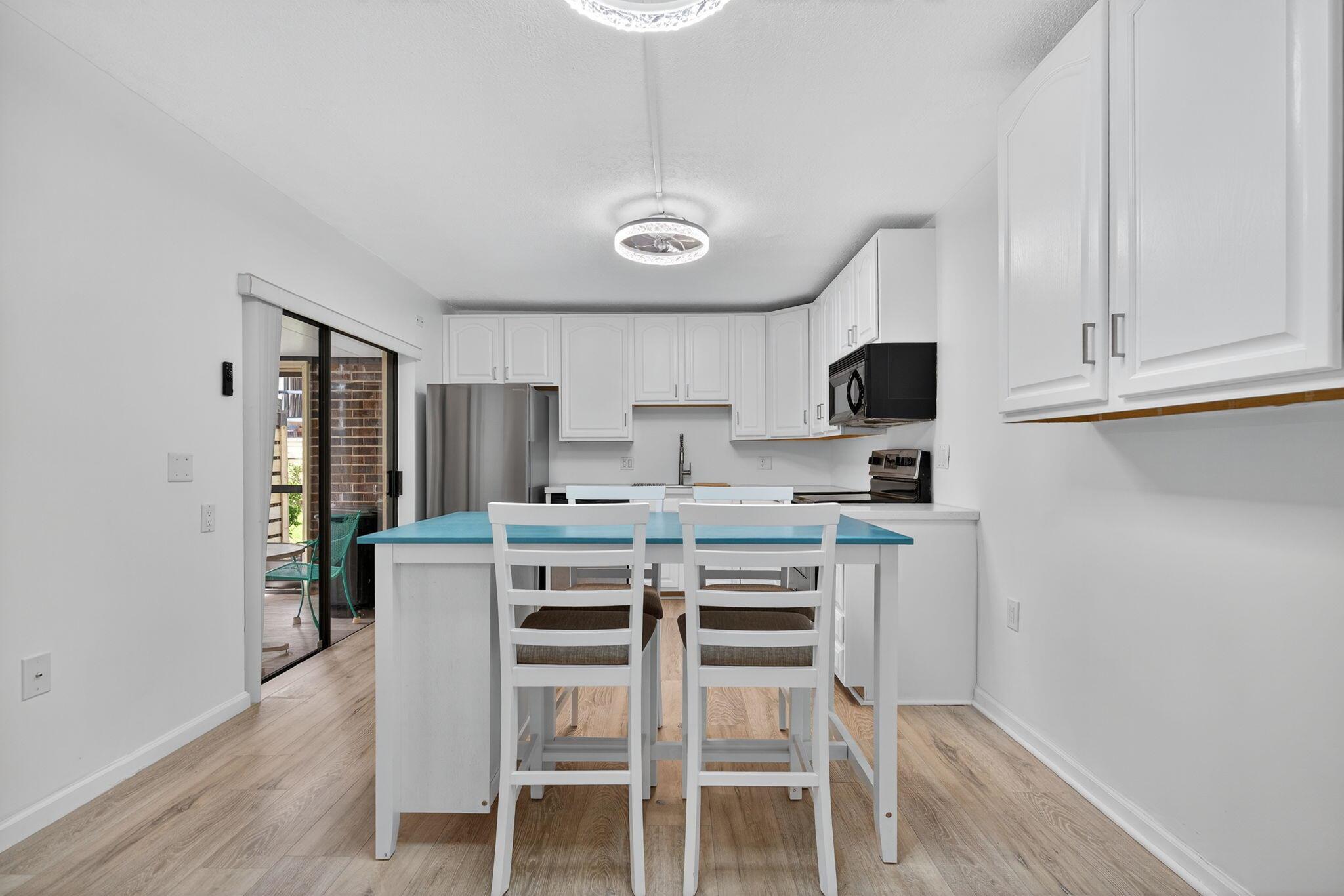 GLENWOOD TWNHS - Residential