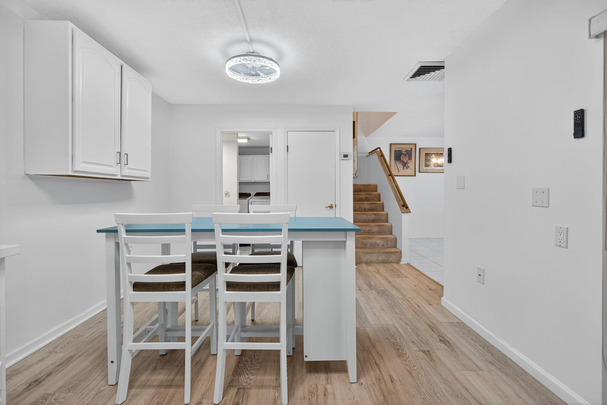 GLENWOOD TWNHS - Residential