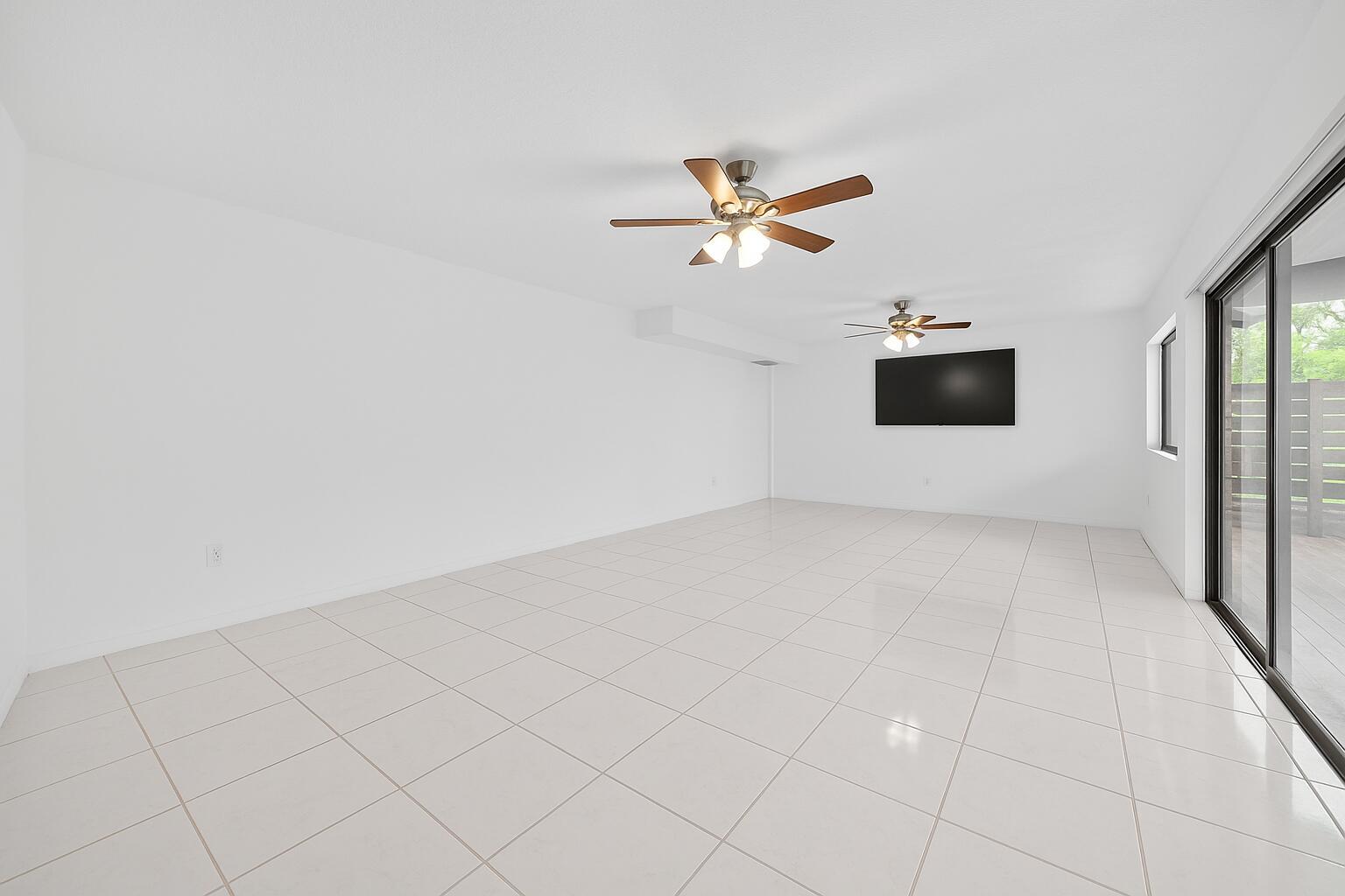 GLENWOOD TWNHS - Residential