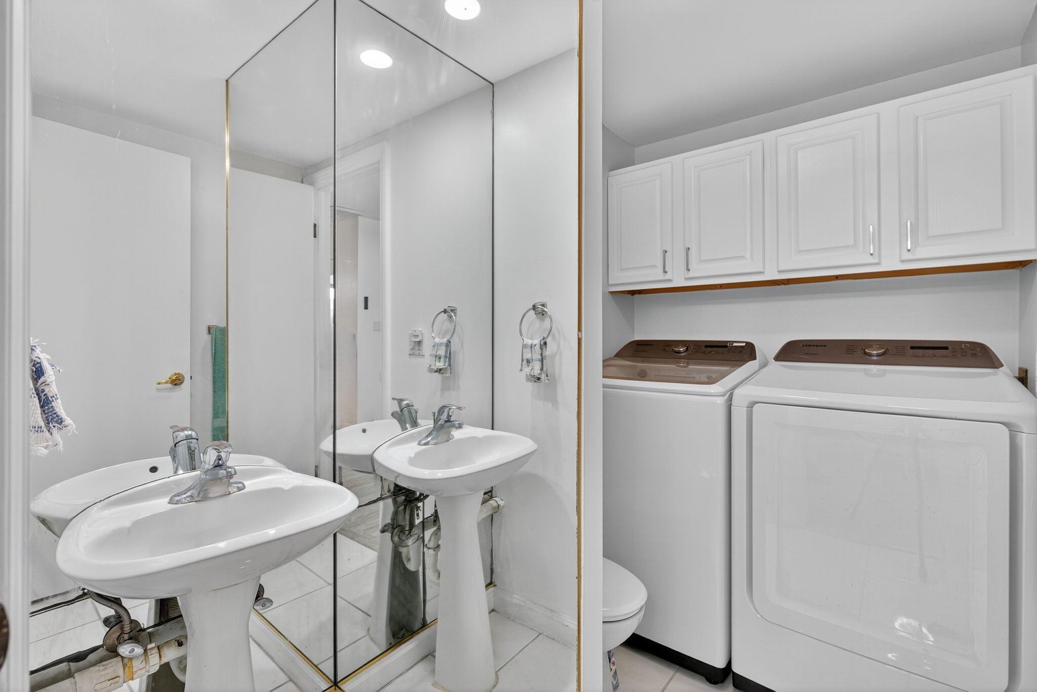 GLENWOOD TWNHS - Residential