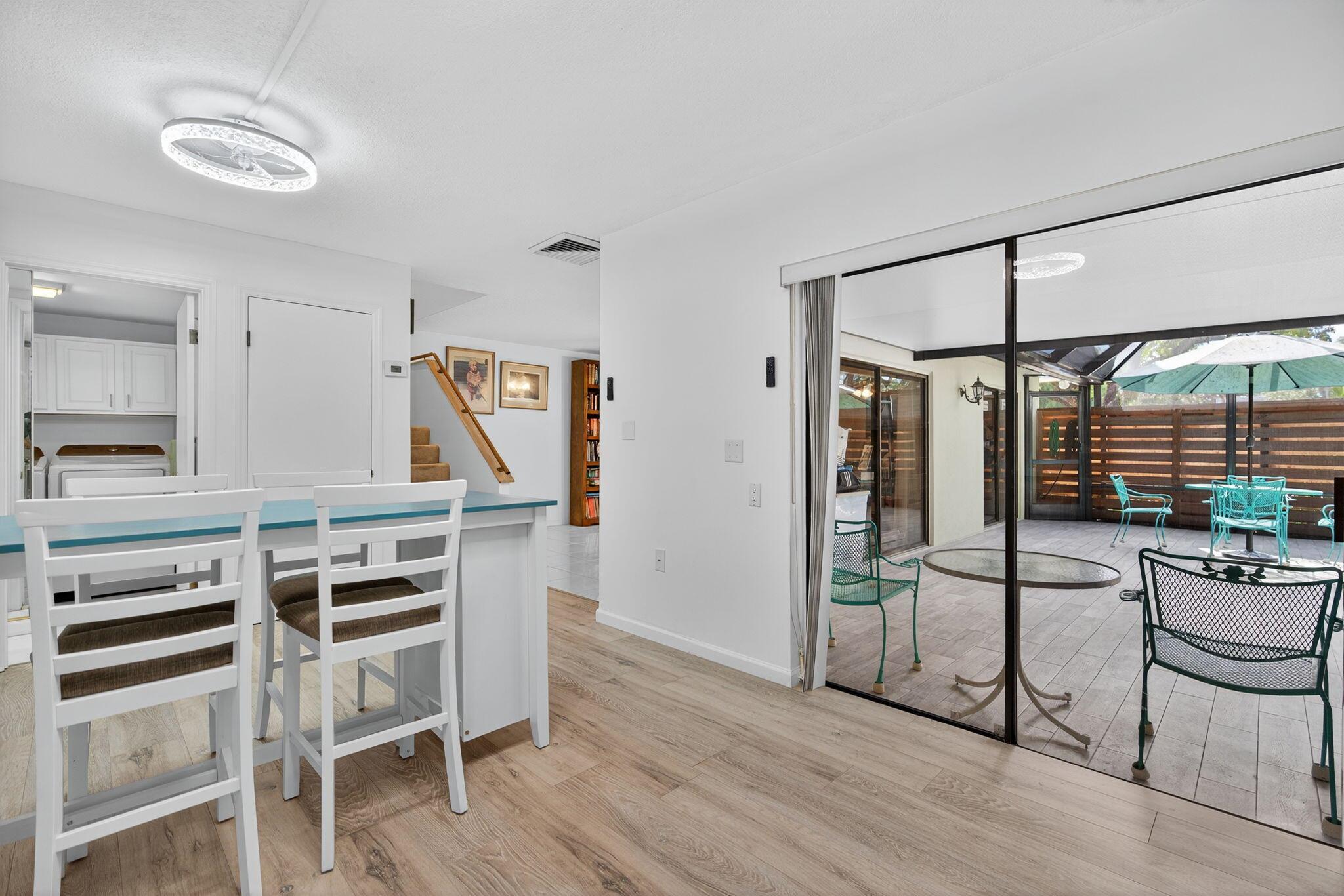 GLENWOOD TWNHS - Residential